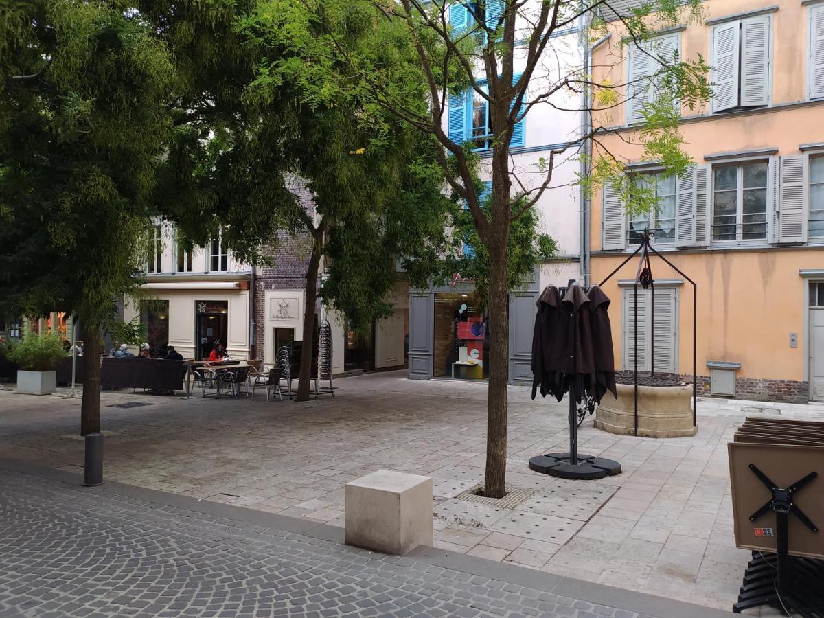 Colibri Studio Coeur De Ville Mon Groom Troyes Exterior photo